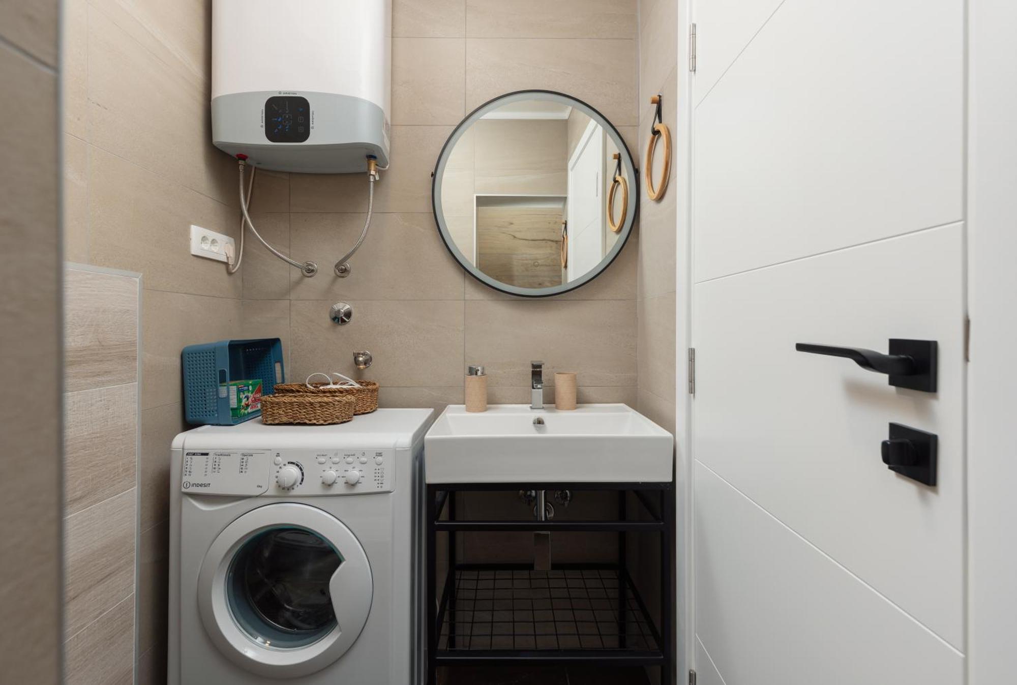 Time Apartment *