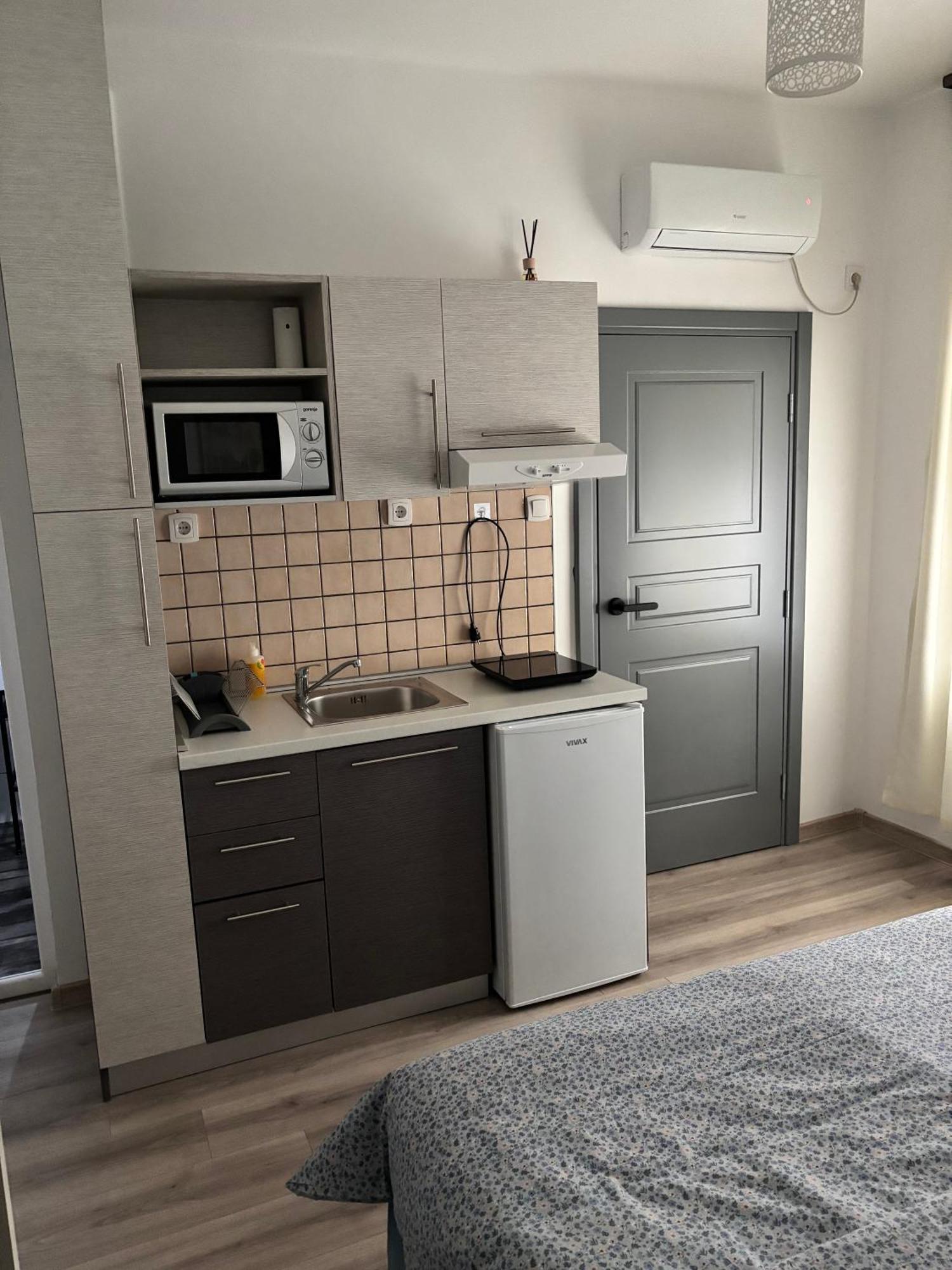Apartment Time *